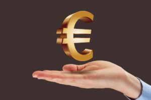 Mano e simbolo euro