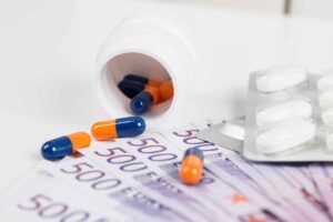 Farmaci e soldi