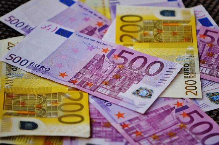 Banconote da 200 e 500 euro