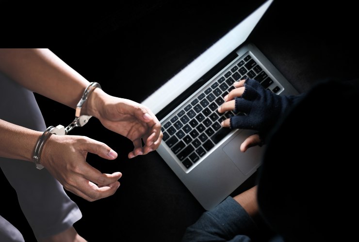crimine informatico