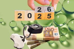 Chiavi dell'auto e soldi