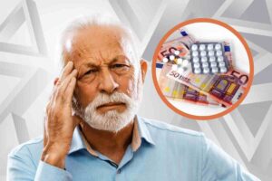 Uomo perplesso, medicine e soldi