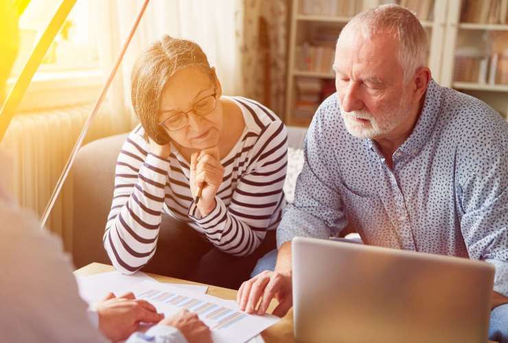 Persione cui vengono spiegate le novità sulle pensioni