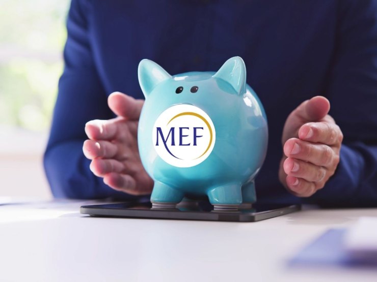 Salvadanaio e logo MEF